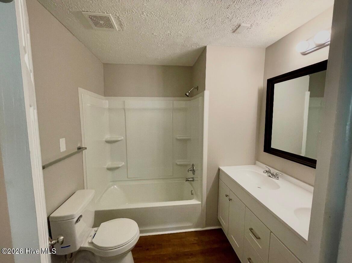 17120 Barnes Drive Property Photo 8