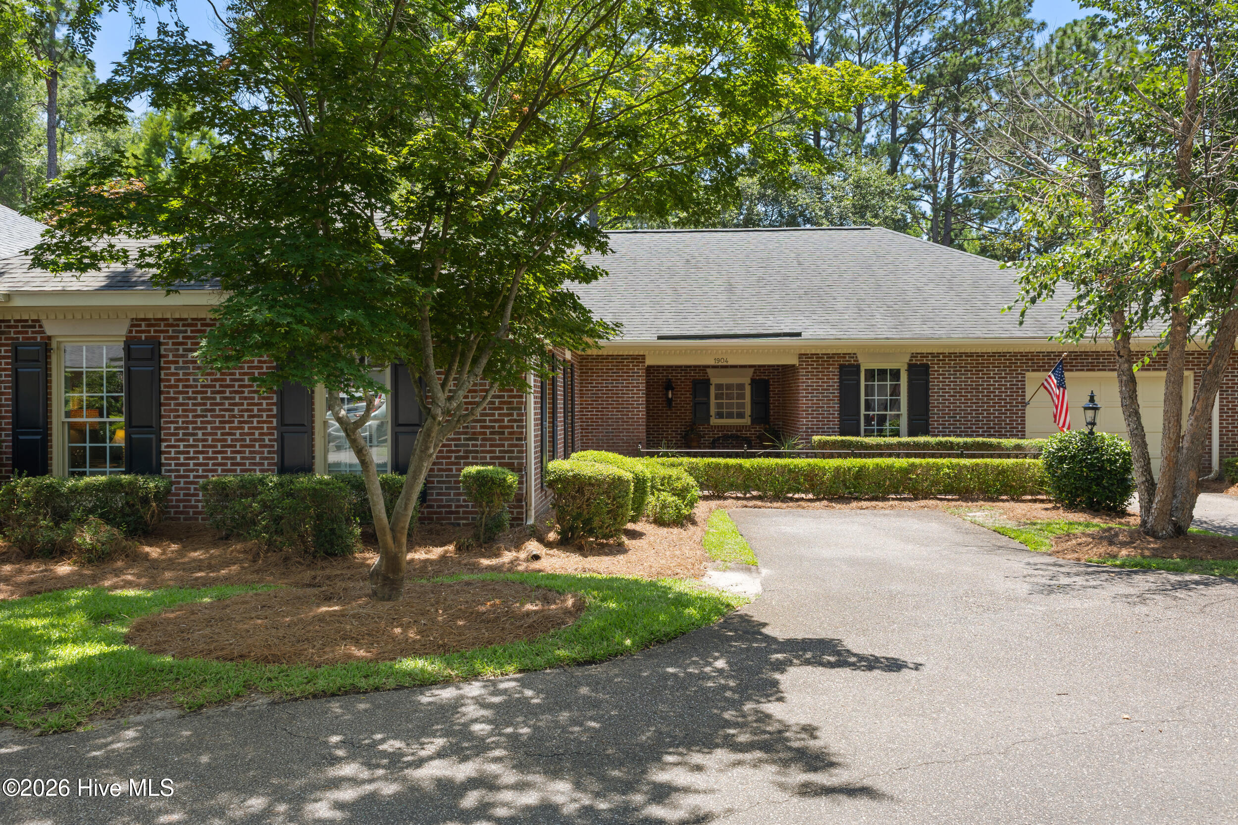 1904 Brewton Court Property Photo 2