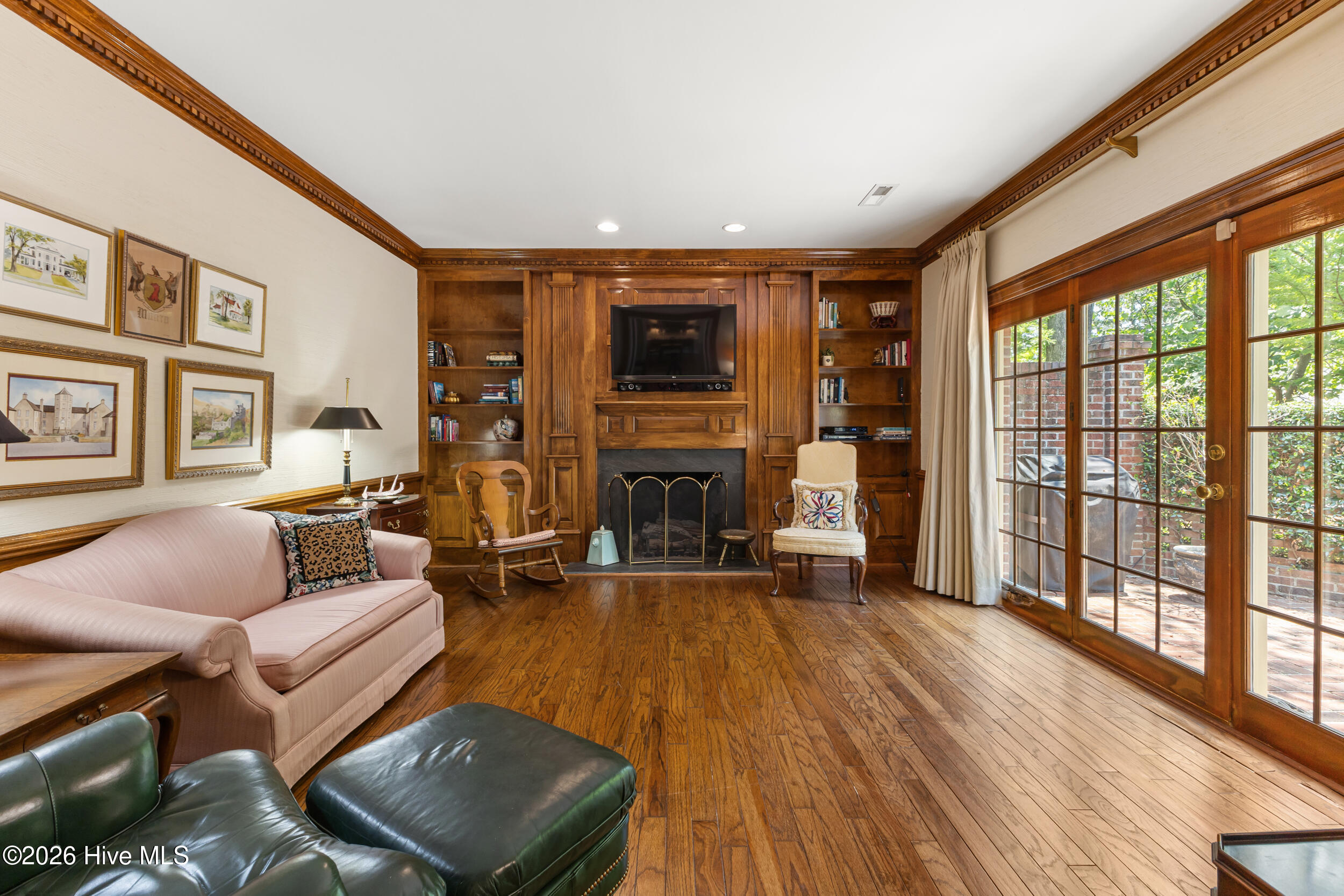 1904 Brewton Court Property Photo 23