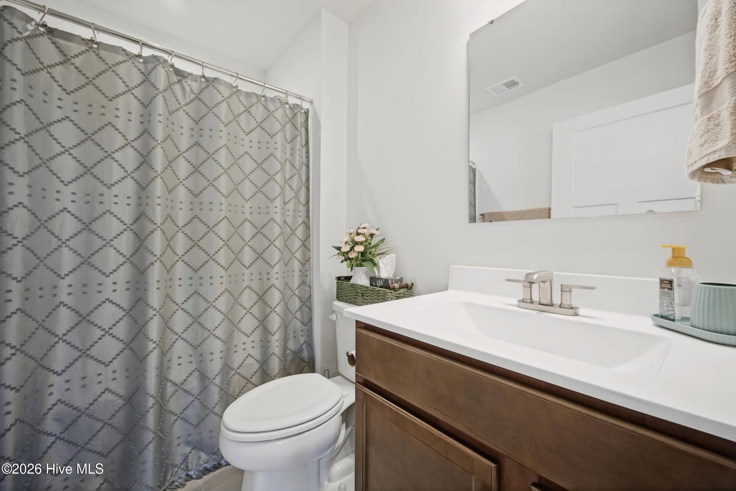 101 Tuscorora Lane Property Photo 4