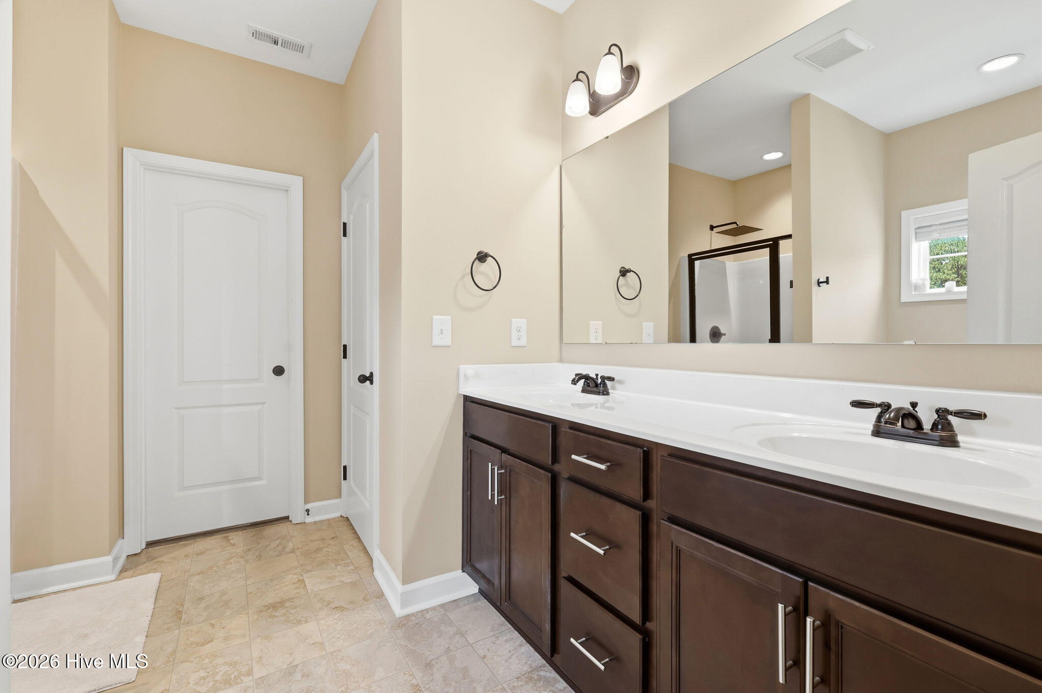 85 Race Court Property Photo 17