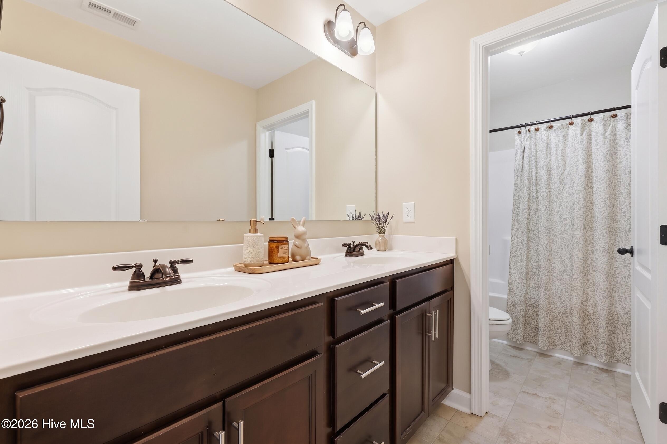 85 Race Court Property Photo 26