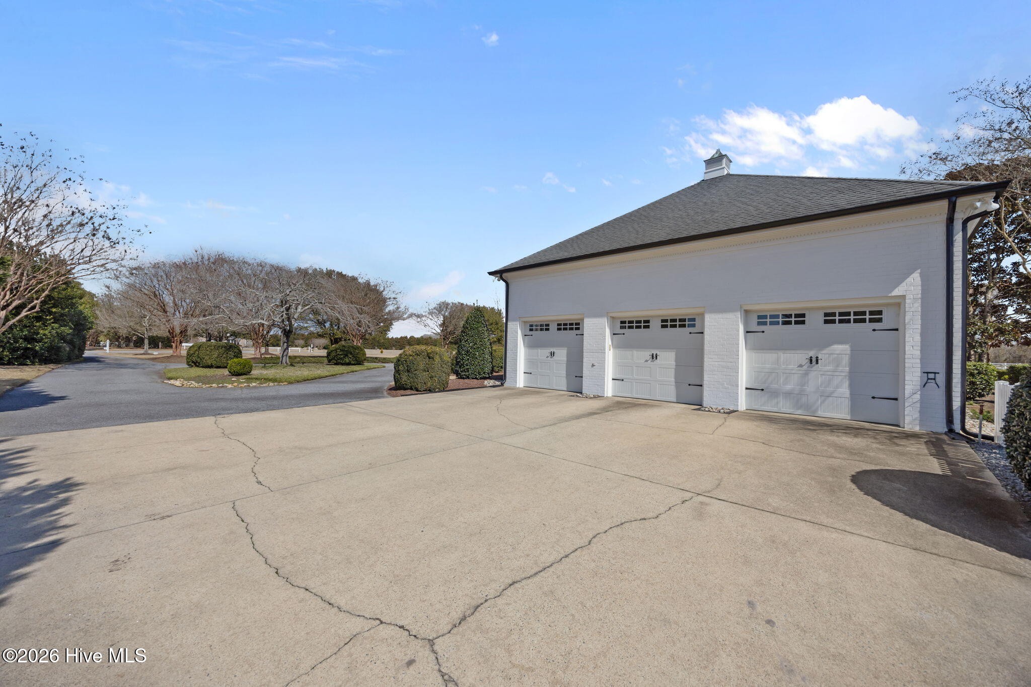 579 Lexington Drive Property Photo 7