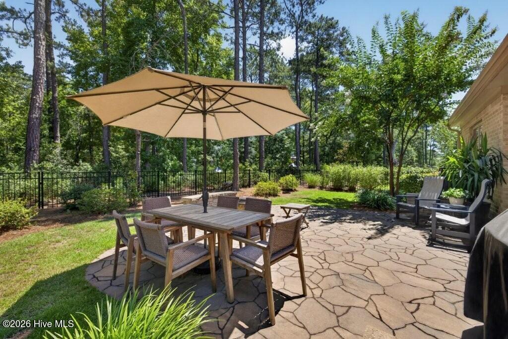 709 Jenoa Drive Property Photo 33