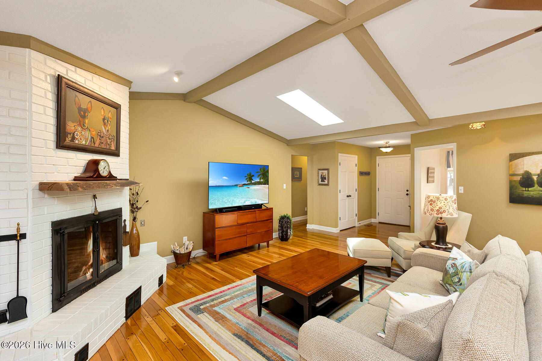 135 Devonshire Avenue W Property Photo 6