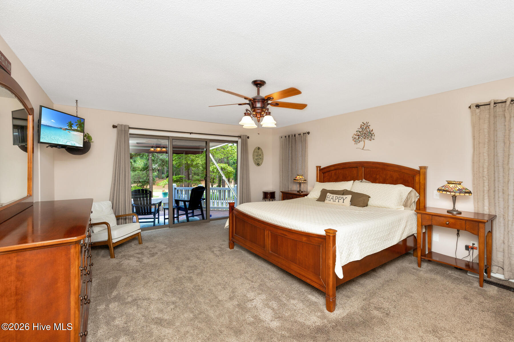 135 Devonshire Avenue W Property Photo 12