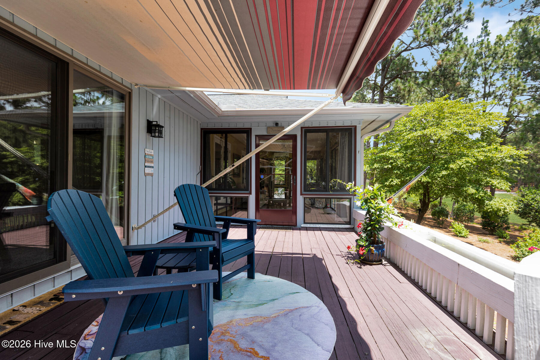 135 Devonshire Avenue W Property Photo 24