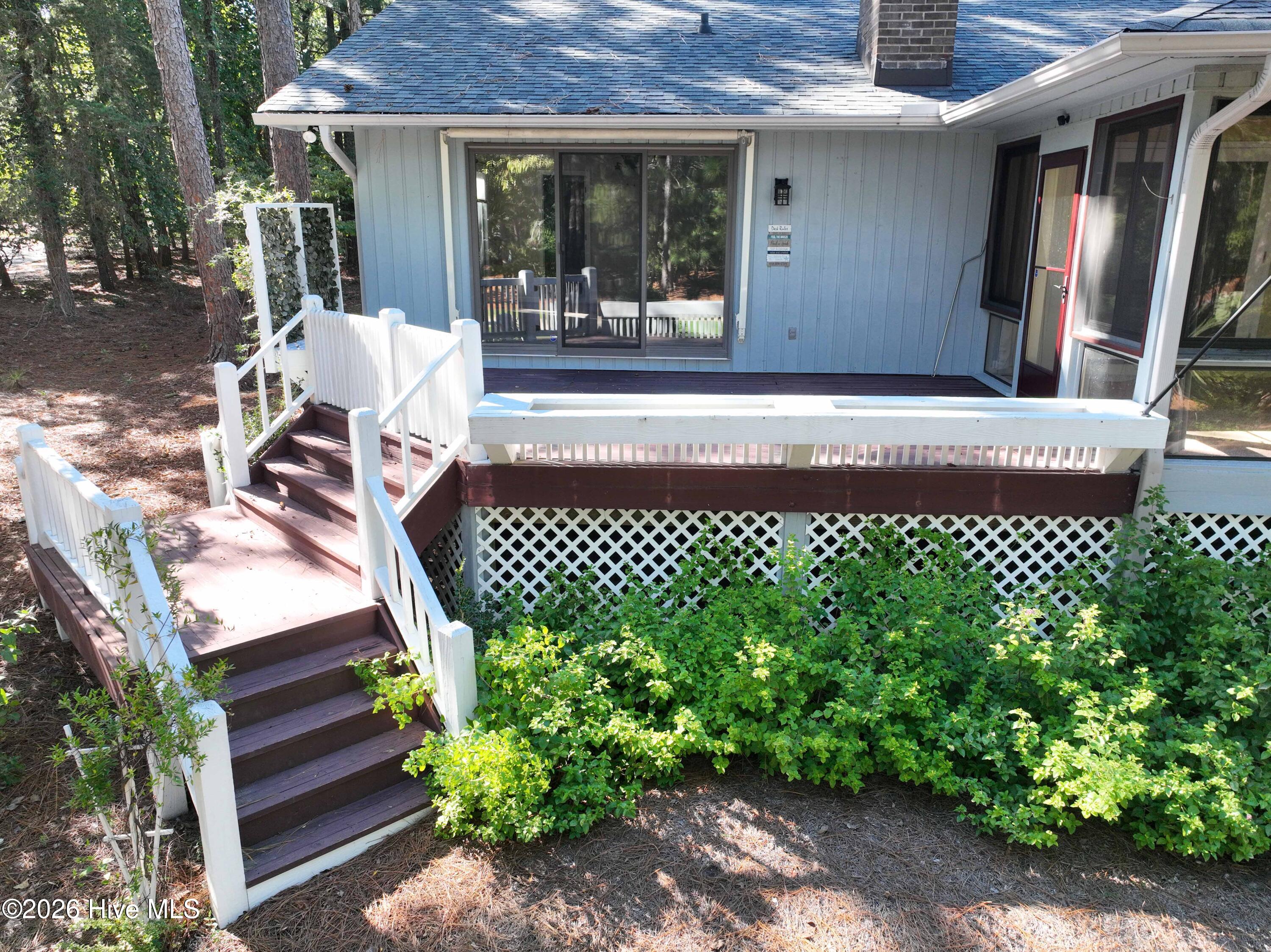 135 Devonshire Avenue W Property Photo 31
