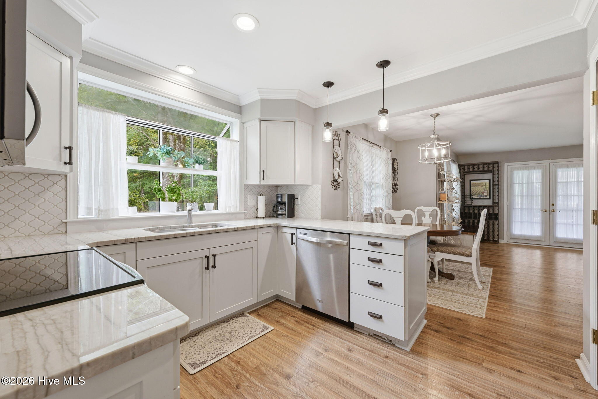 1216 Pine Valley Drive Property Photo 10