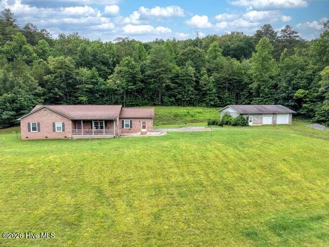 200 Gold Leaf Lane Property Photo 2