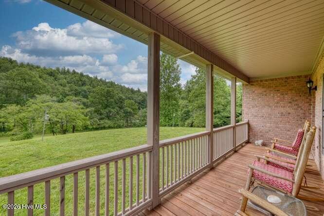 200 Gold Leaf Lane Property Photo 4