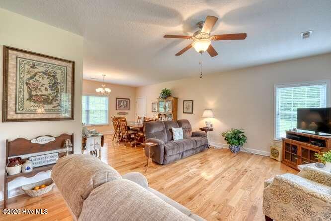 200 Gold Leaf Lane Property Photo 10