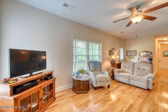 200 Gold Leaf Lane Property Photo 12