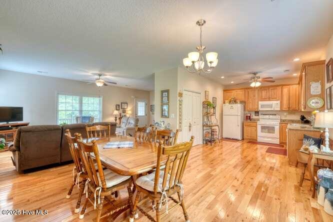 200 Gold Leaf Lane Property Photo 15