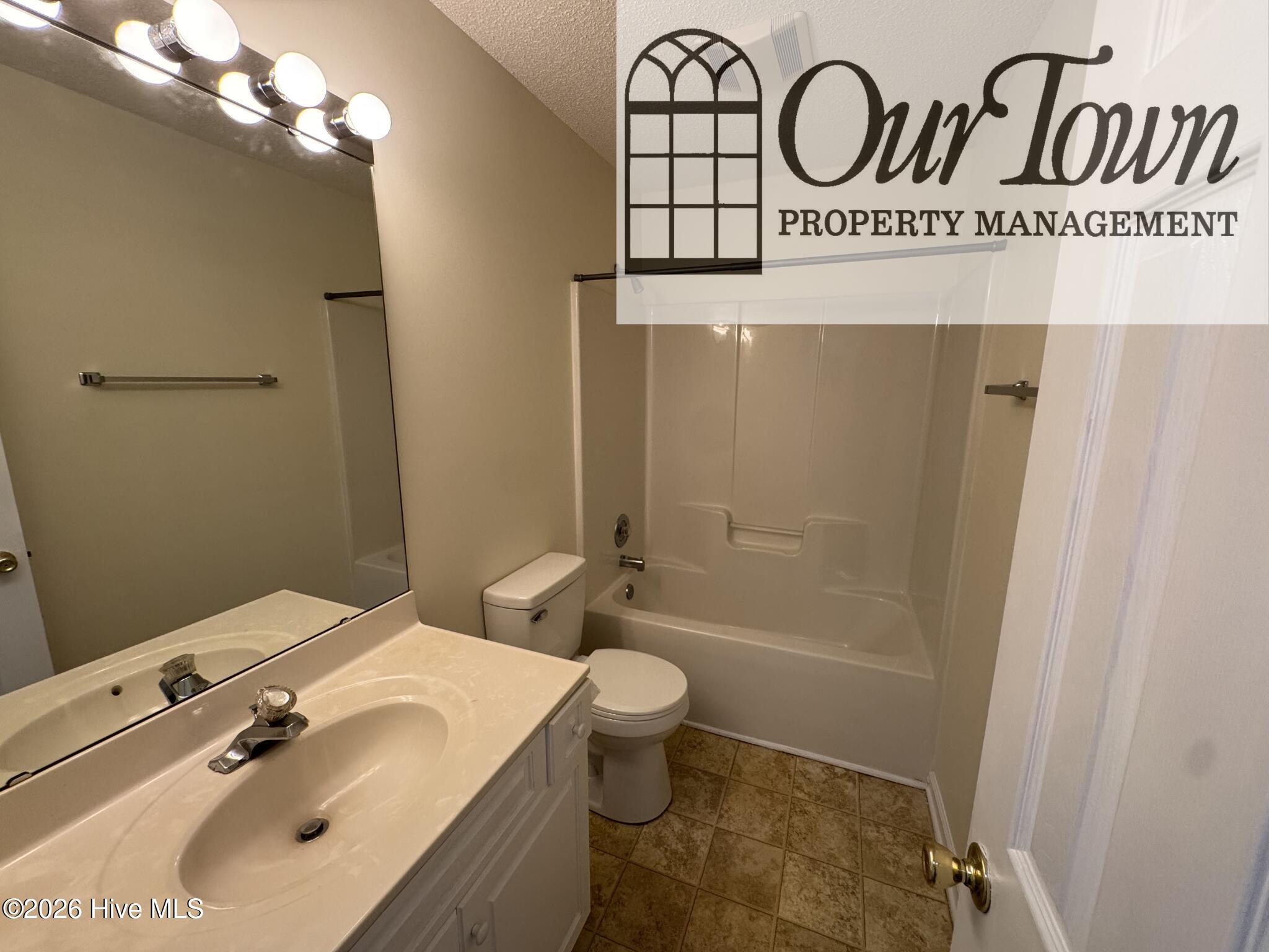 4207 Cypress Drive Nw A Property Photo 10