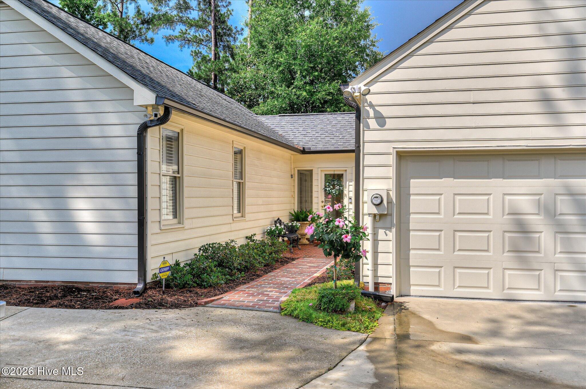 3307 Somerset Place Property Photo 6
