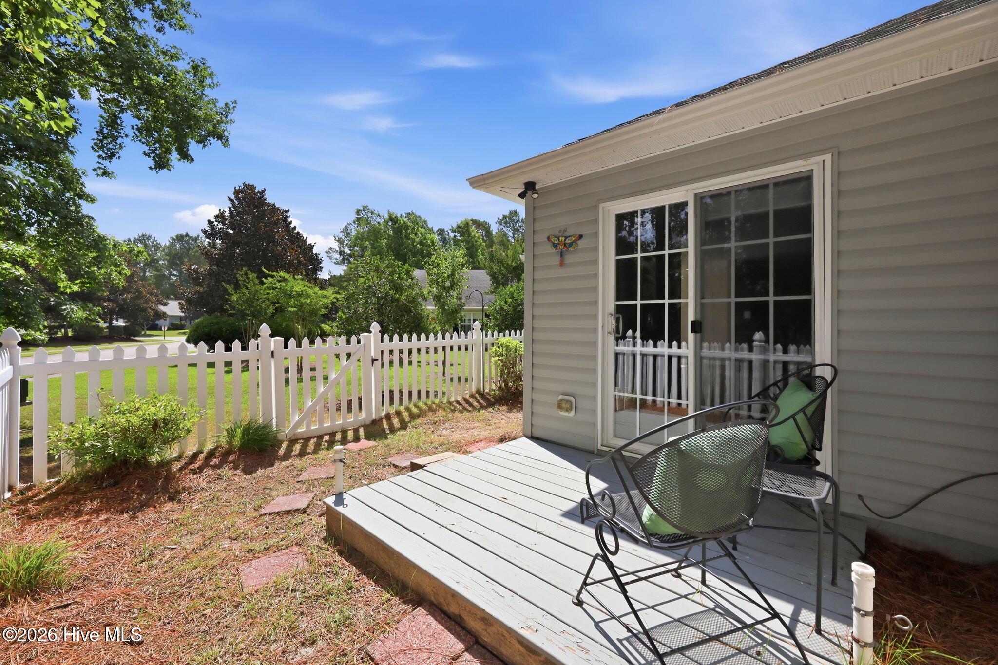 702 Hummingbird S Property Photo 32