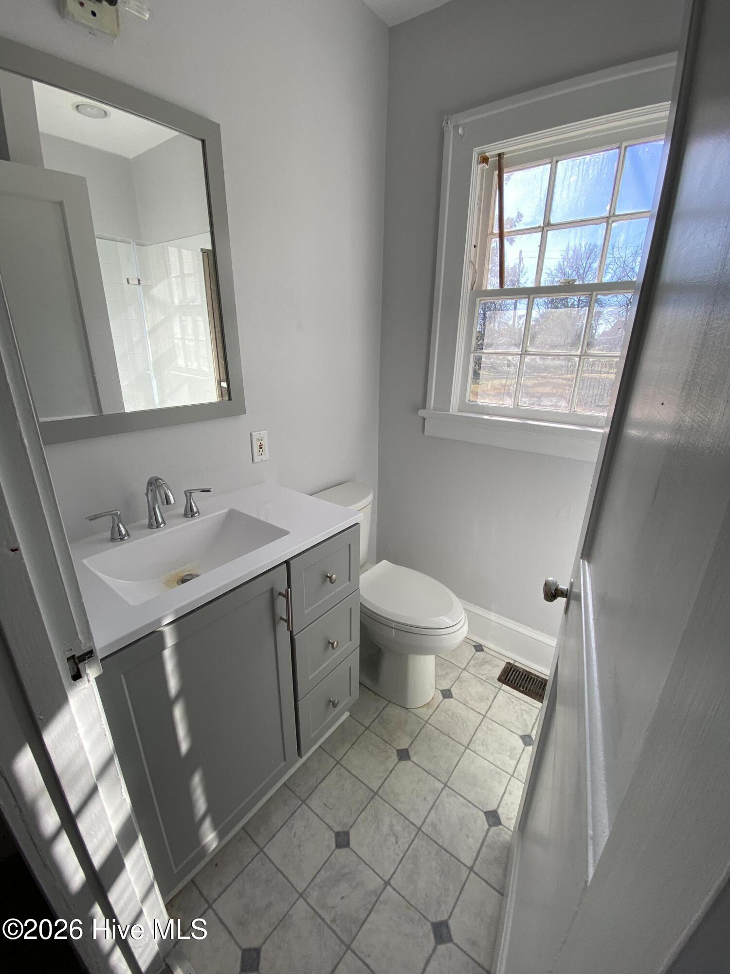 1008 Stewart Avenue Property Photo 6