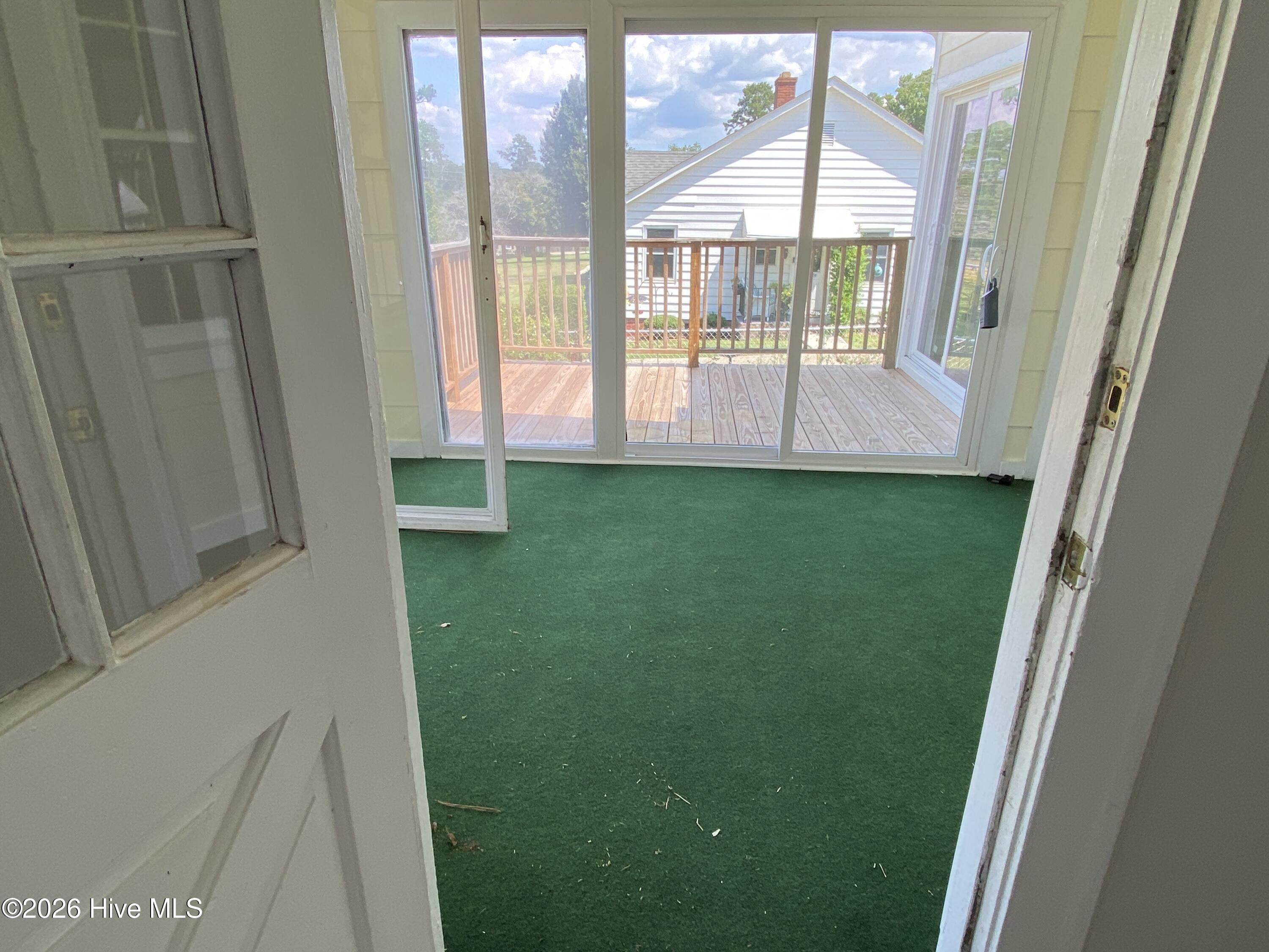 1008 Stewart Avenue Property Photo 11