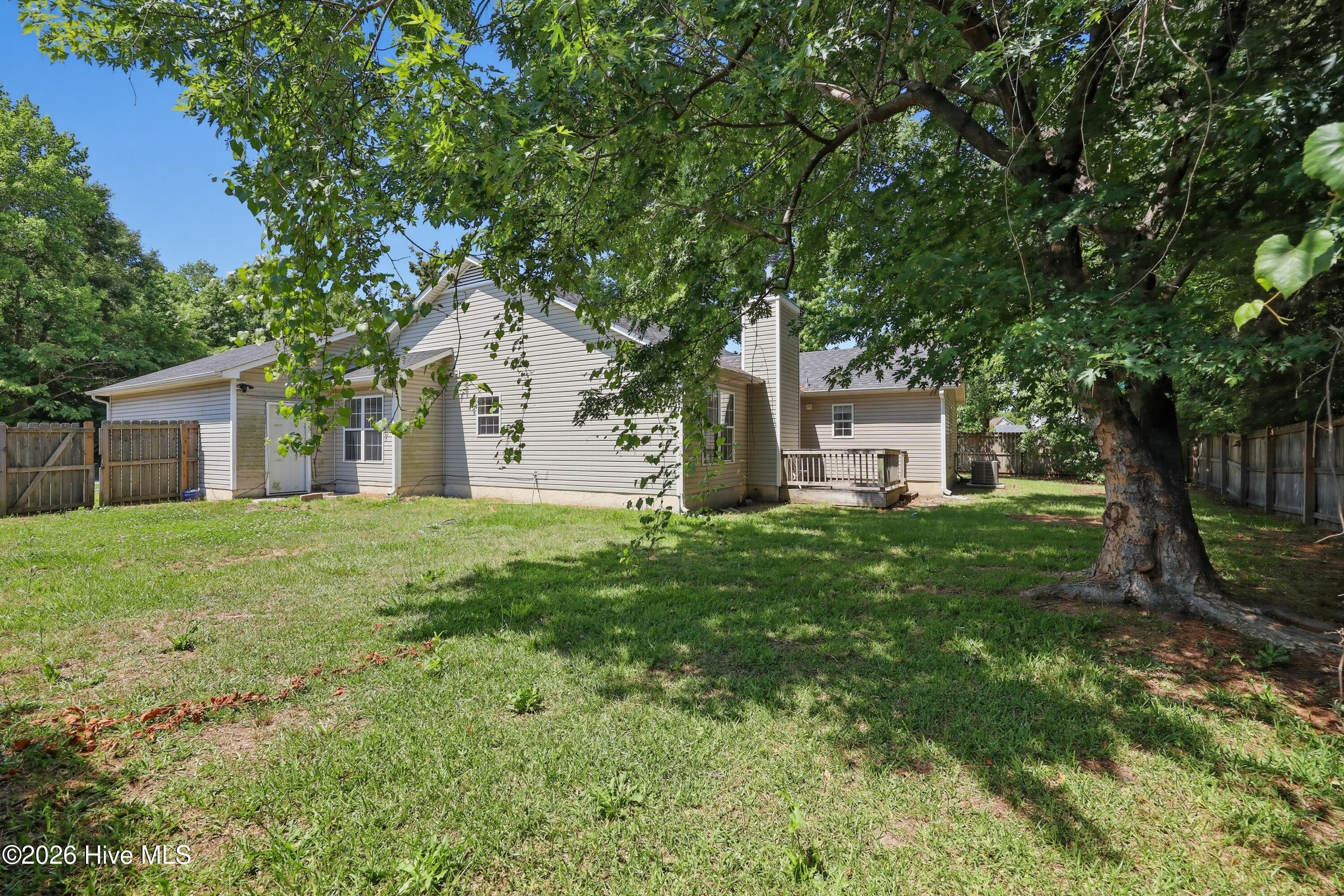 409 Spring Drive Property Photo 10