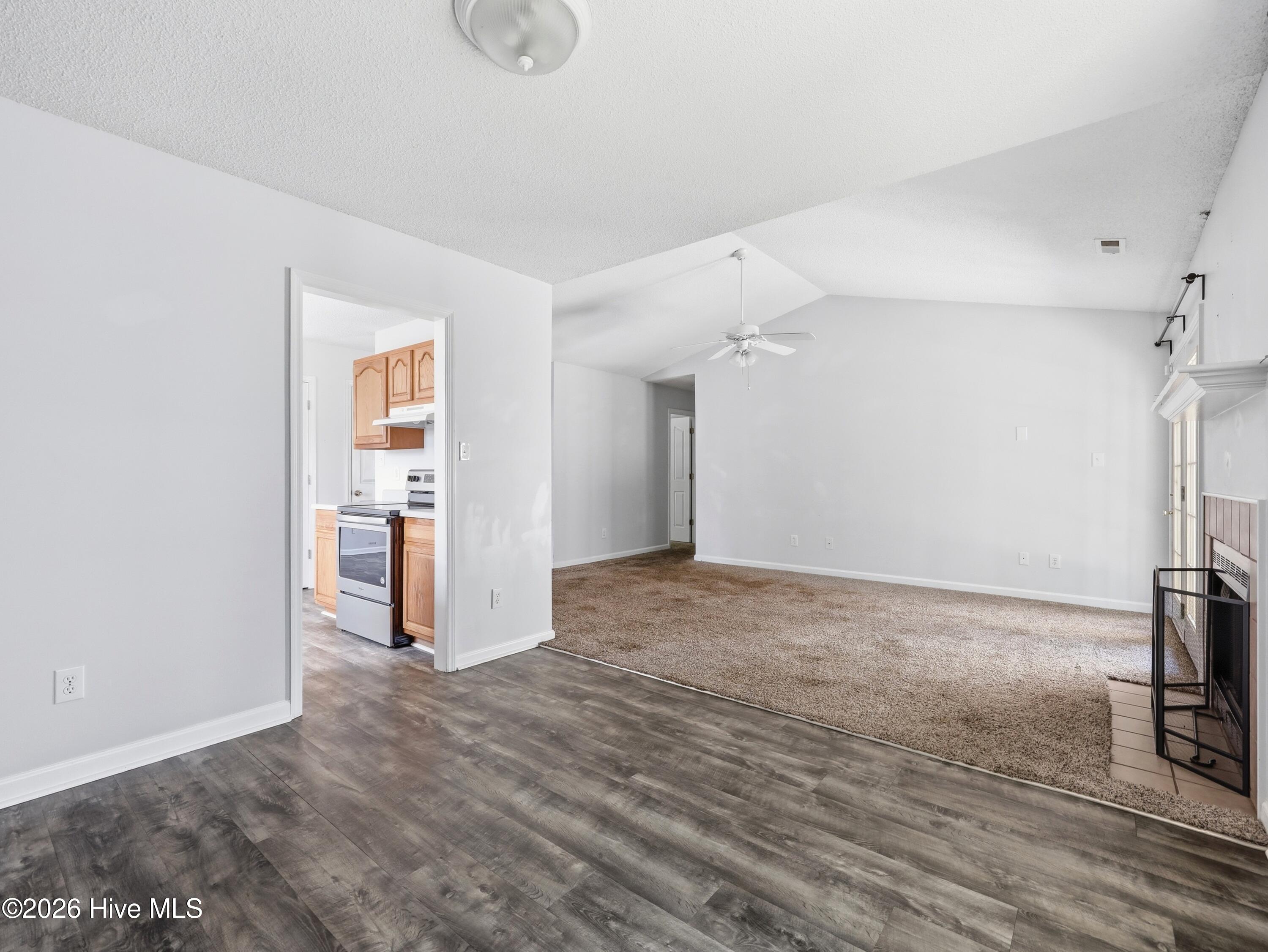 409 Spring Drive Property Photo 17
