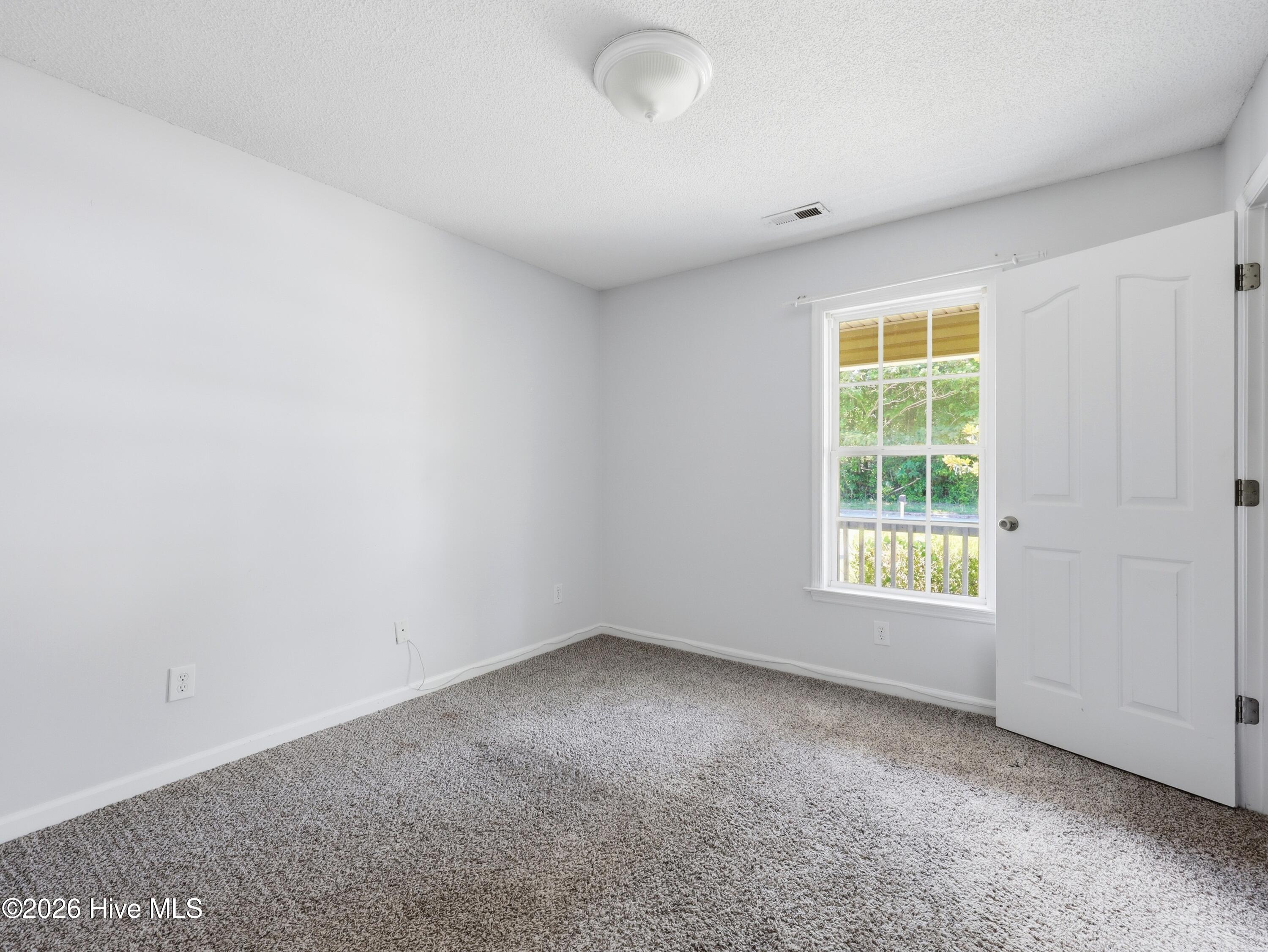 409 Spring Drive Property Photo 26