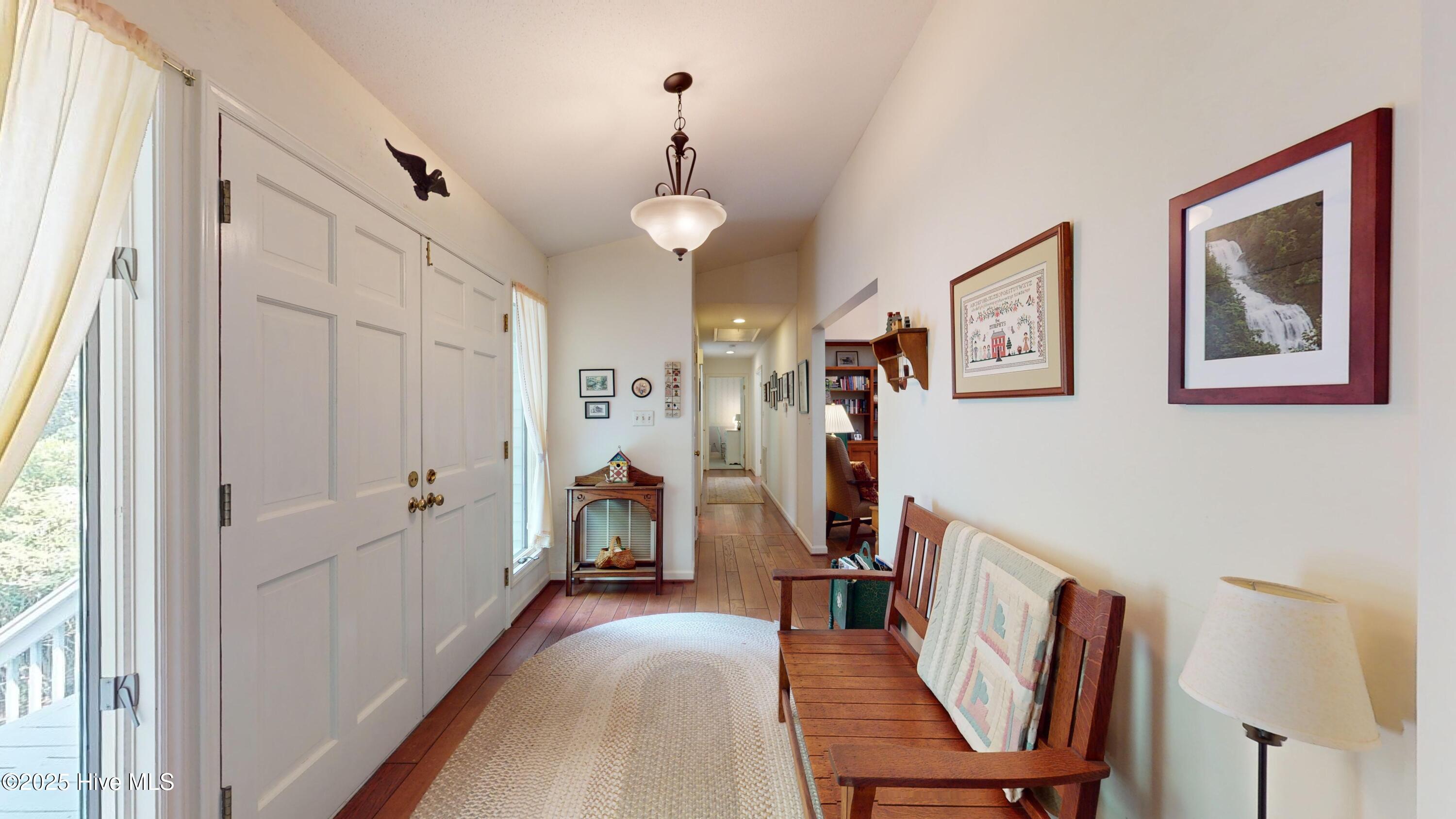 135 Gray Fox Run Property Photo 6