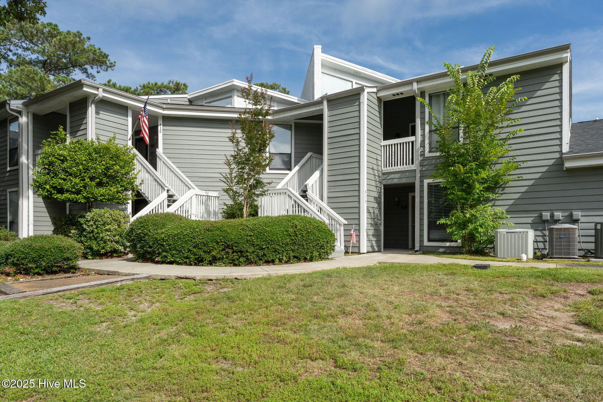732 Azalea Drive 413 Property Photo 1
