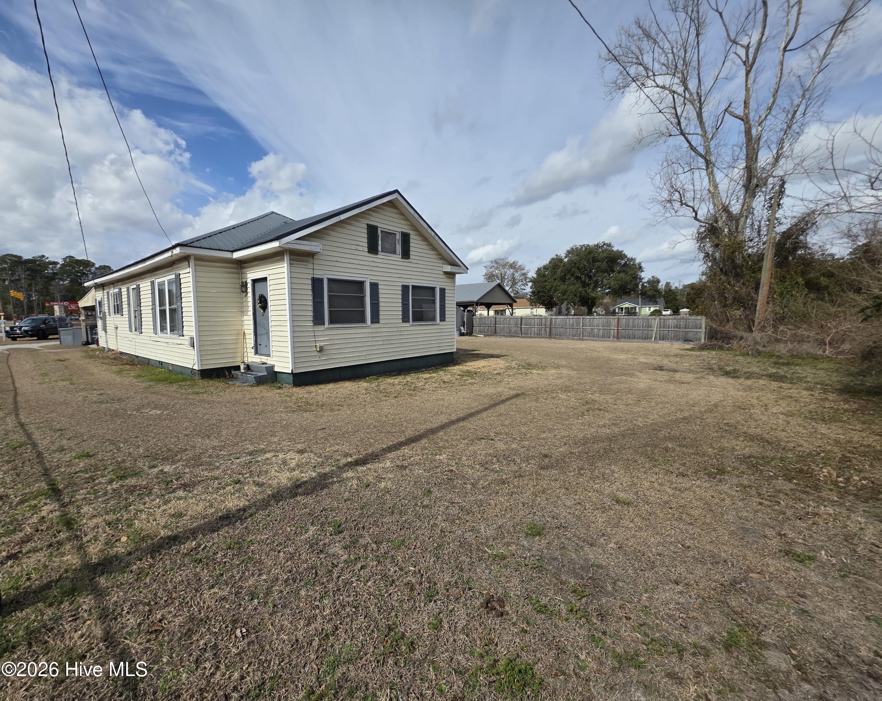 4009 Holly Shelter Road Property Photo 3