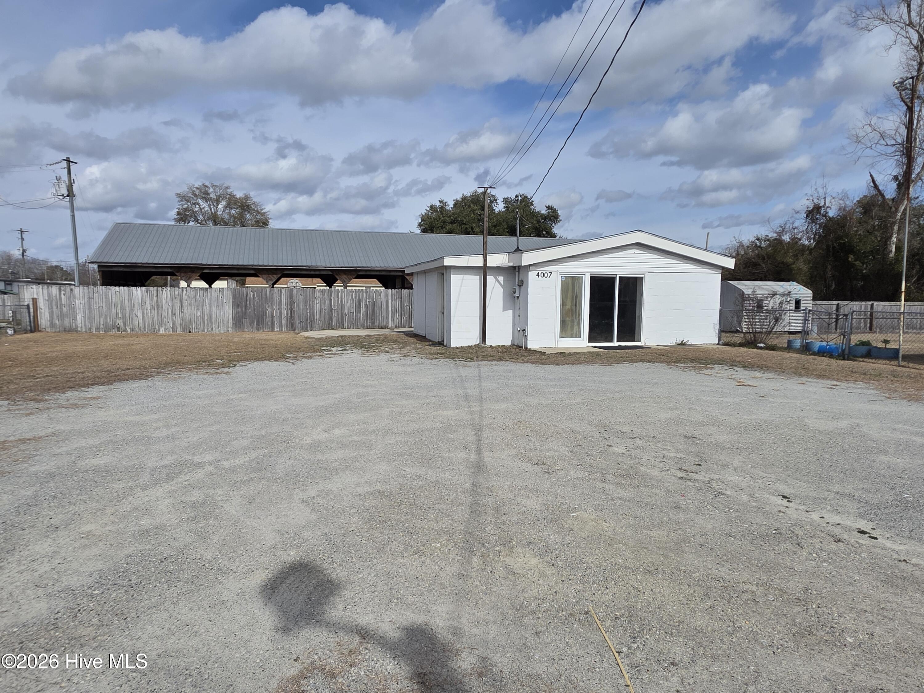 4009 Holly Shelter Road Property Photo 9