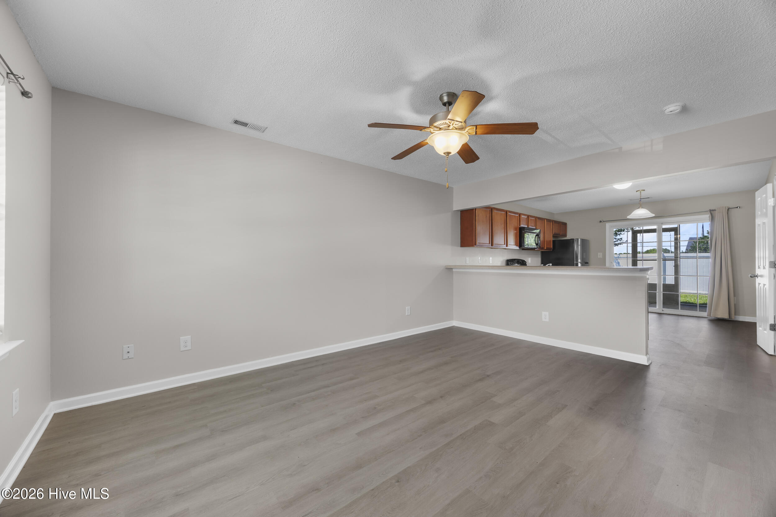 1003 Grandeur Avenue Property Photo 4