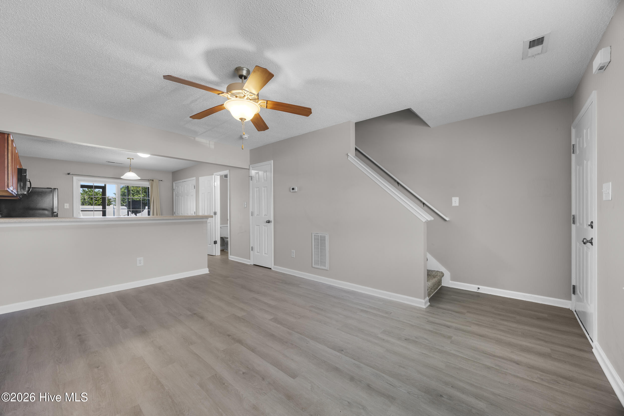 1003 Grandeur Avenue Property Photo 5