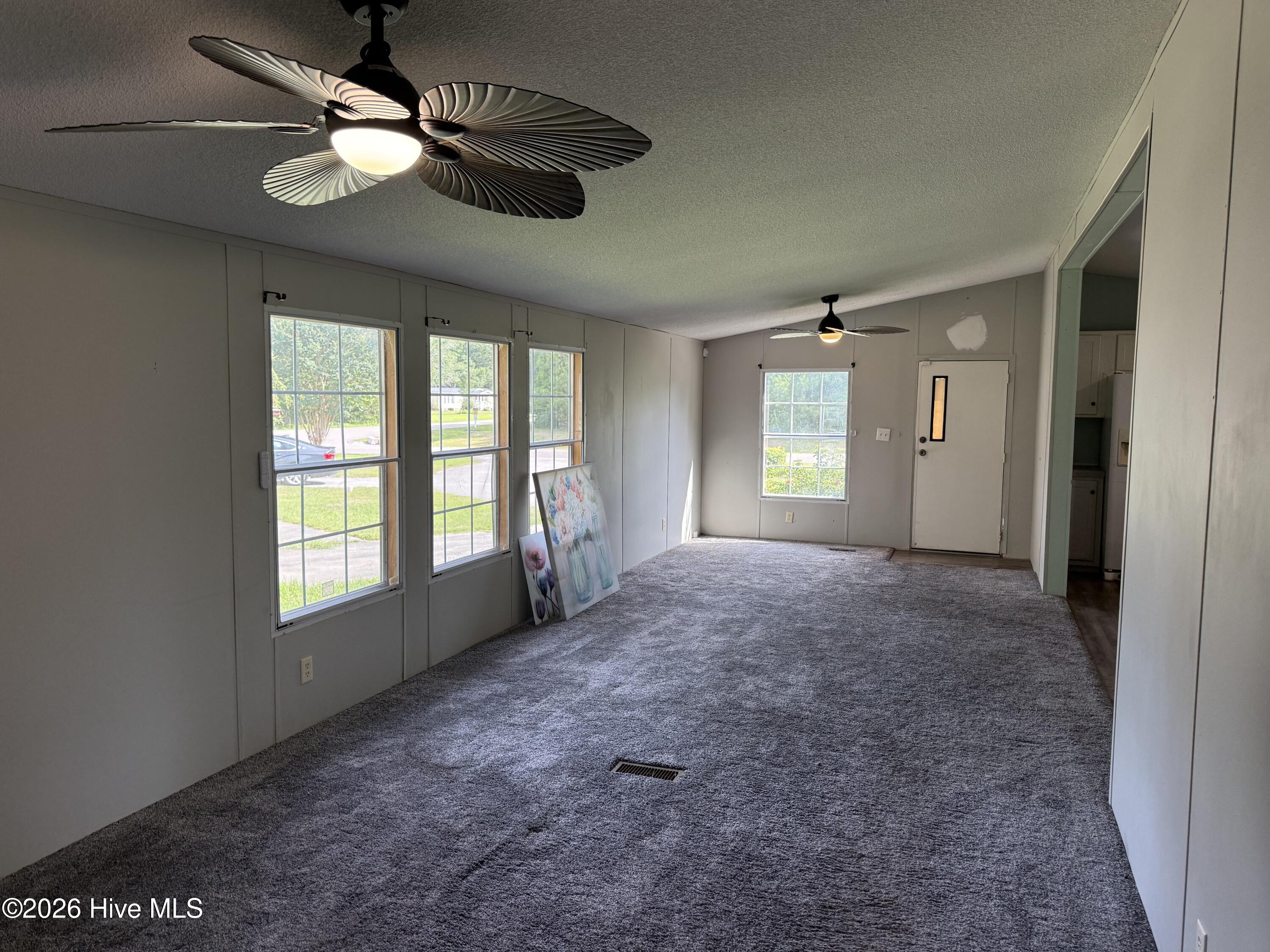 907 Kontiki Court Property Photo 5