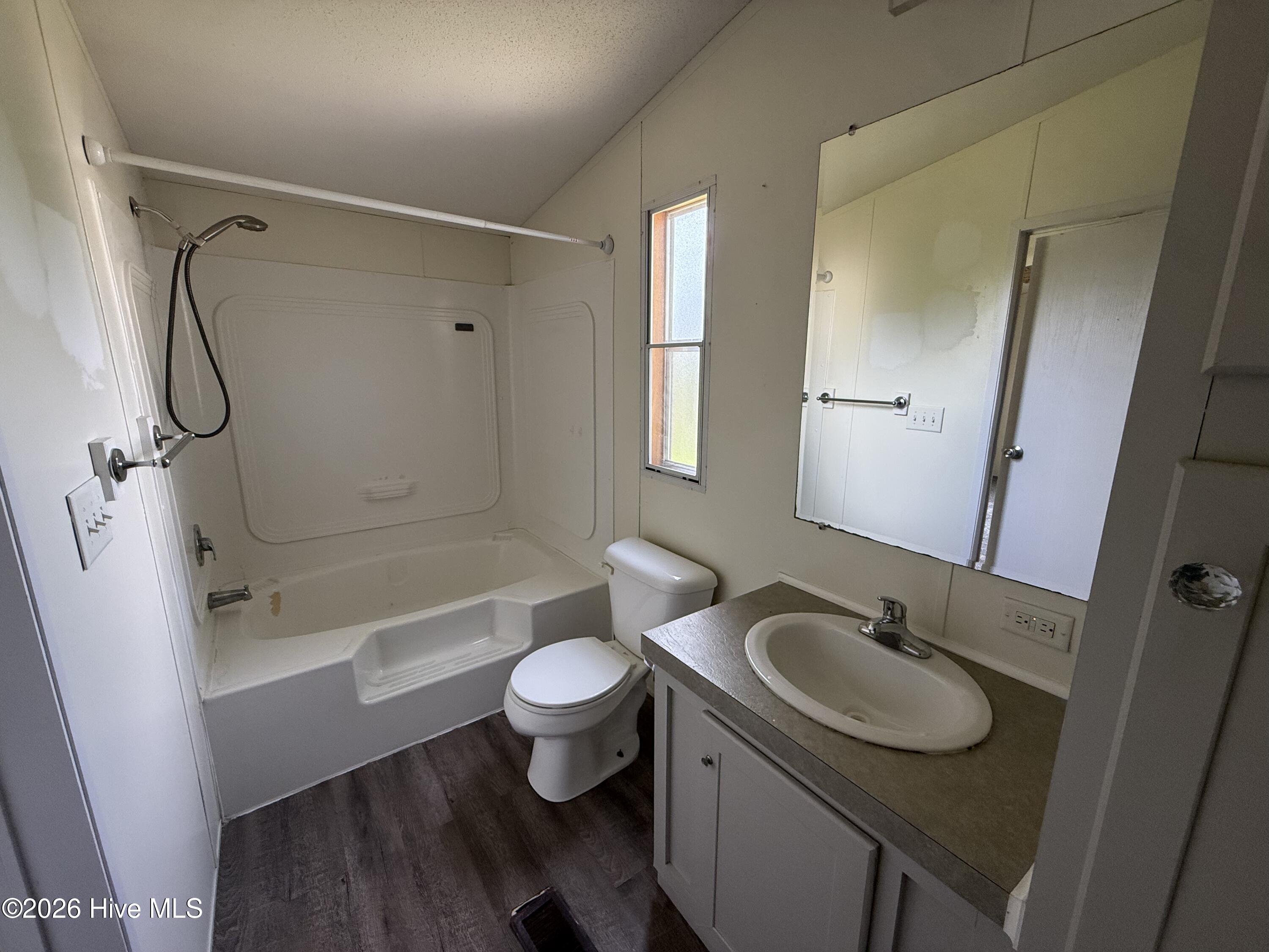 907 Kontiki Court Property Photo 10