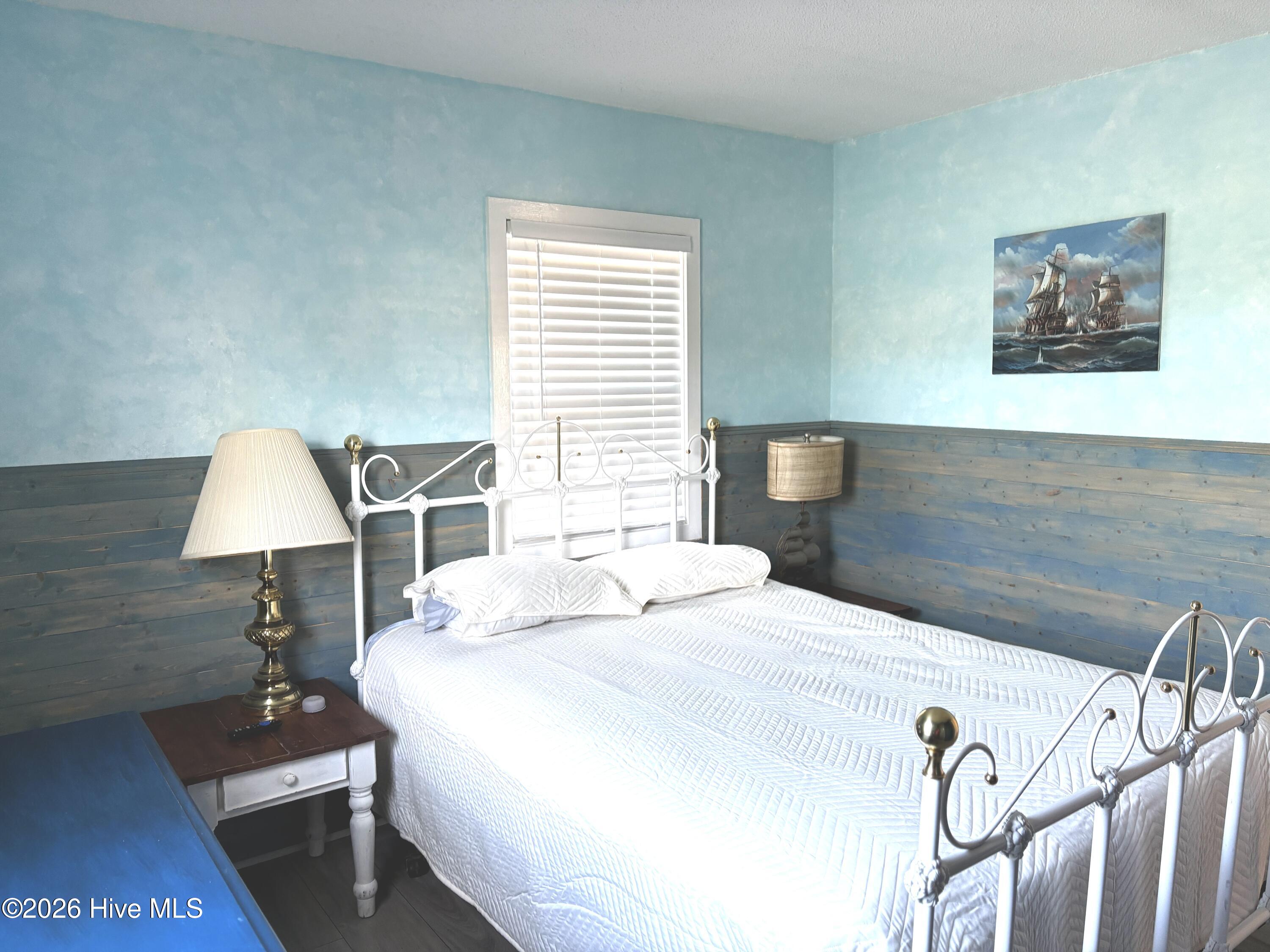 302 N Shores Road Property Photo 16