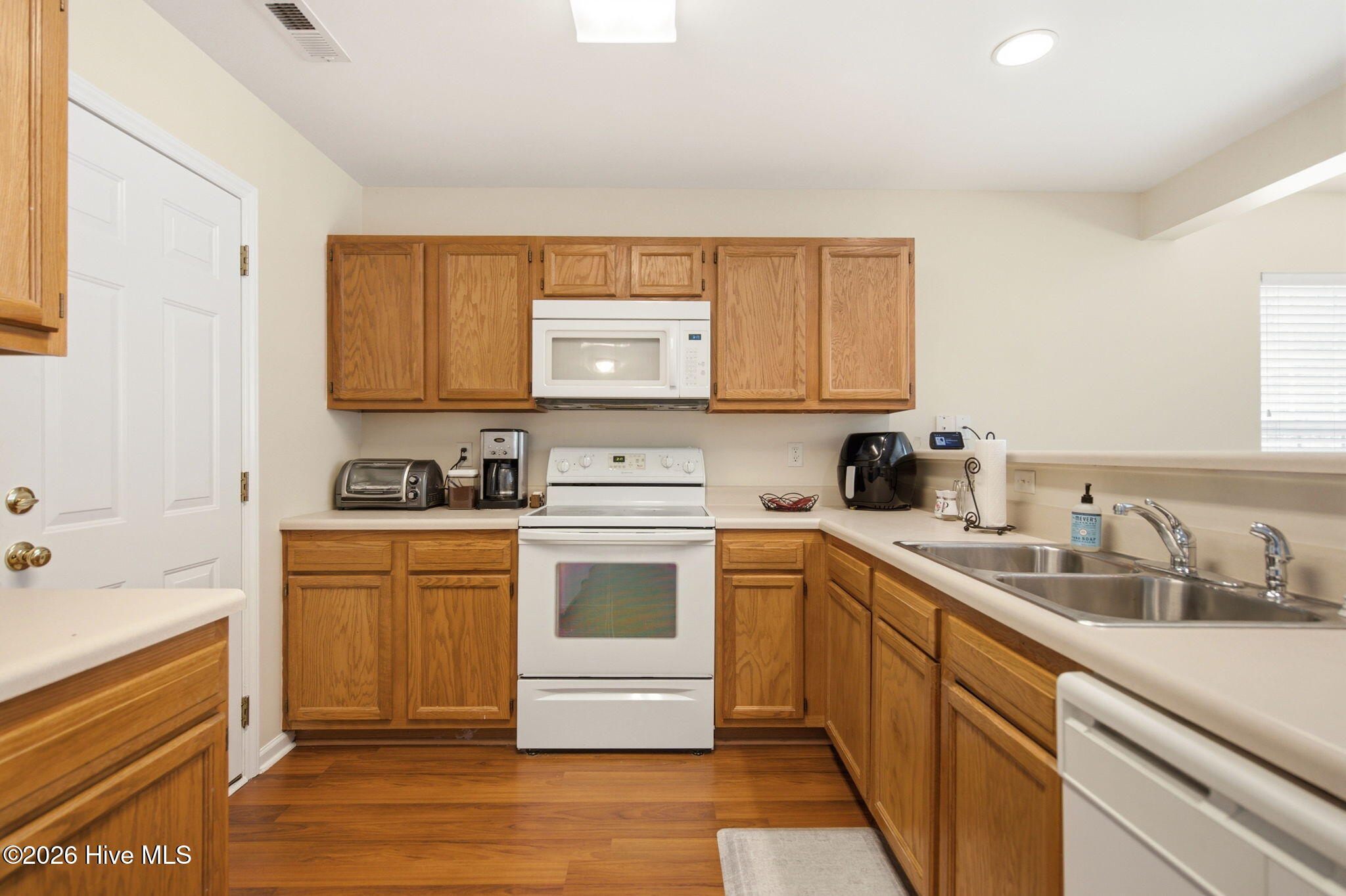 6028 Gantts Trail Property Photo 8