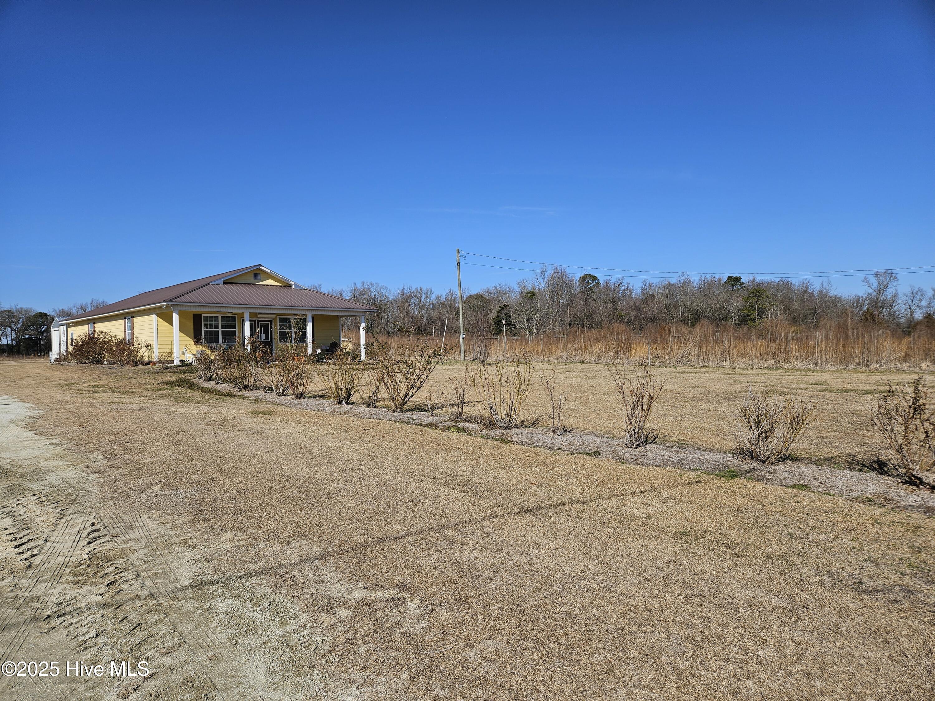 1752 Lyman Road Property Photo 2