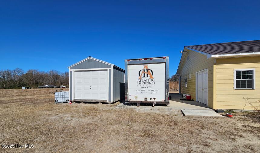 1752 Lyman Road Property Photo 4