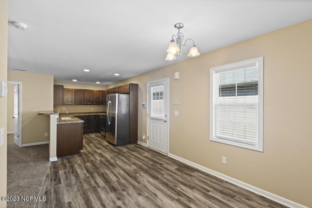 123 James Avenue Property Photo 10