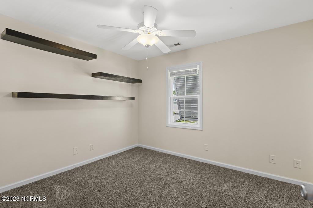 123 James Avenue Property Photo 17