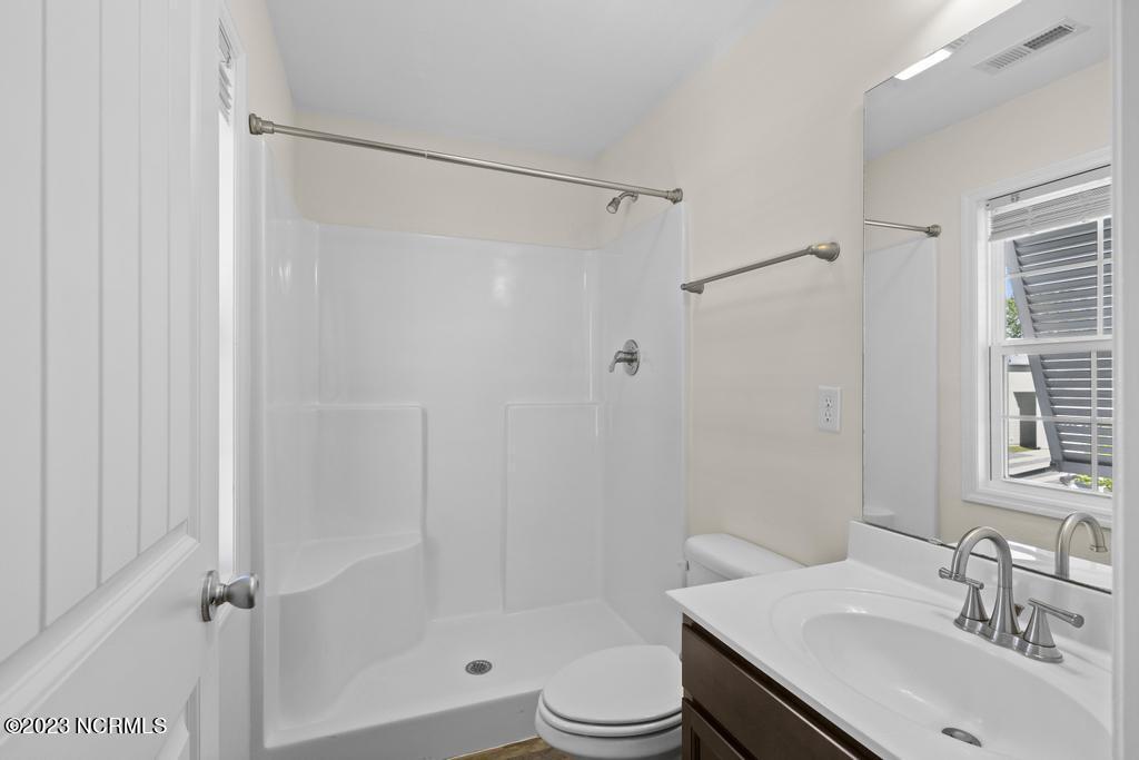 123 James Avenue Property Photo 19