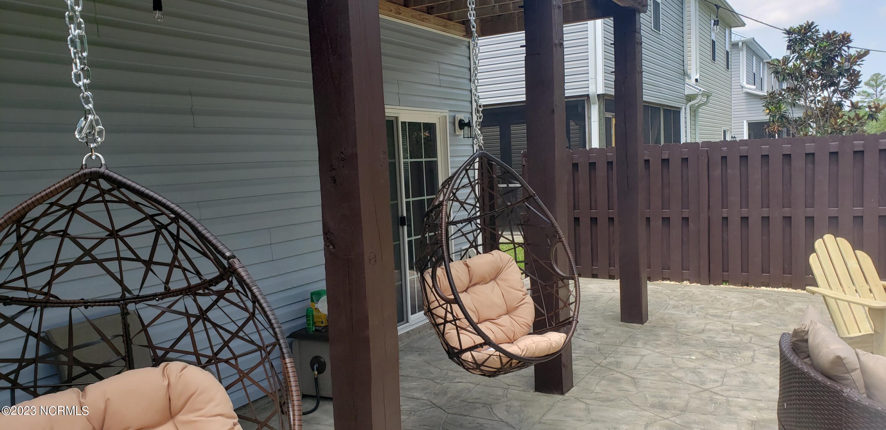 123 James Avenue Property Photo 28