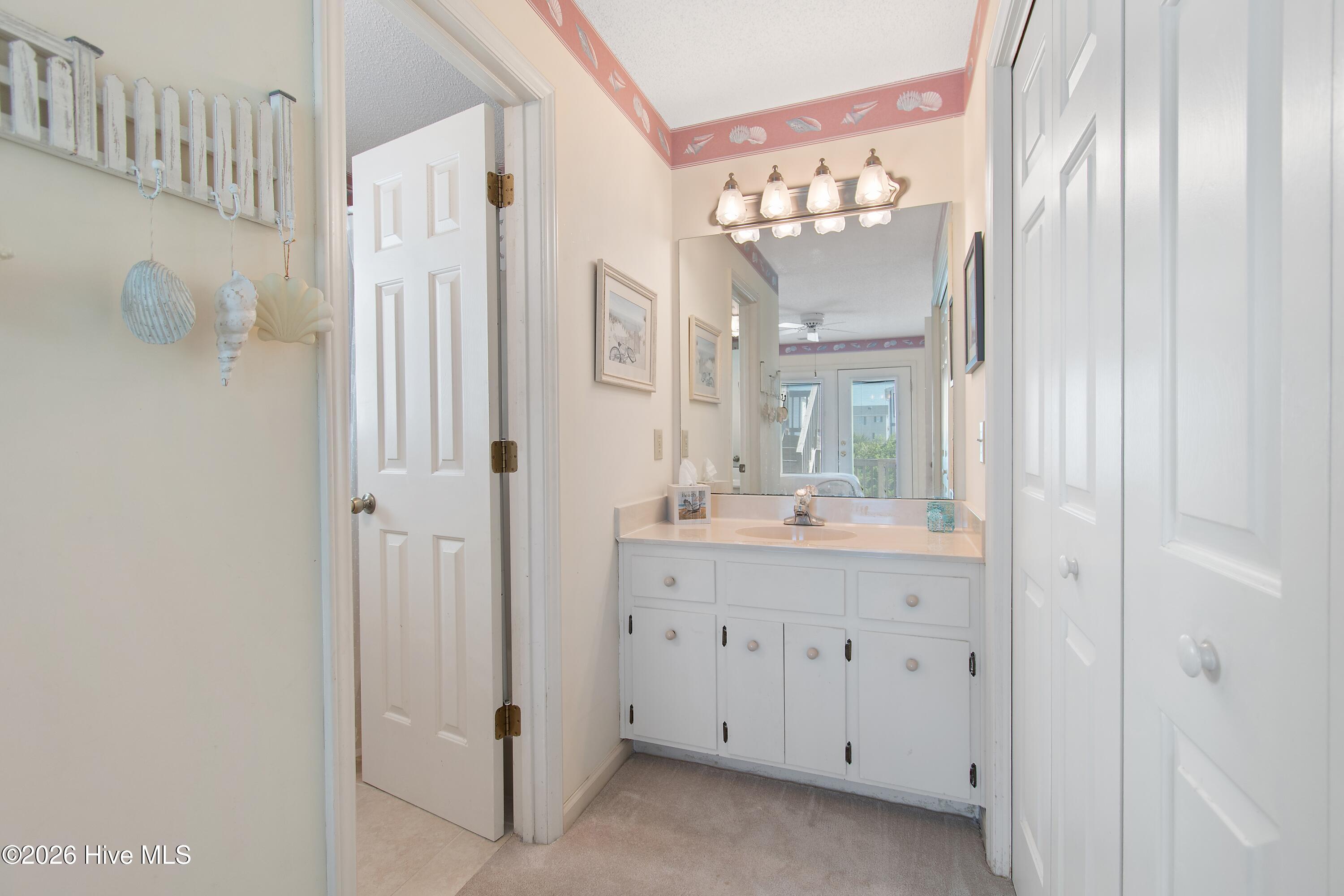 142 Brunswick Avenue E B (west) Property Photo 22