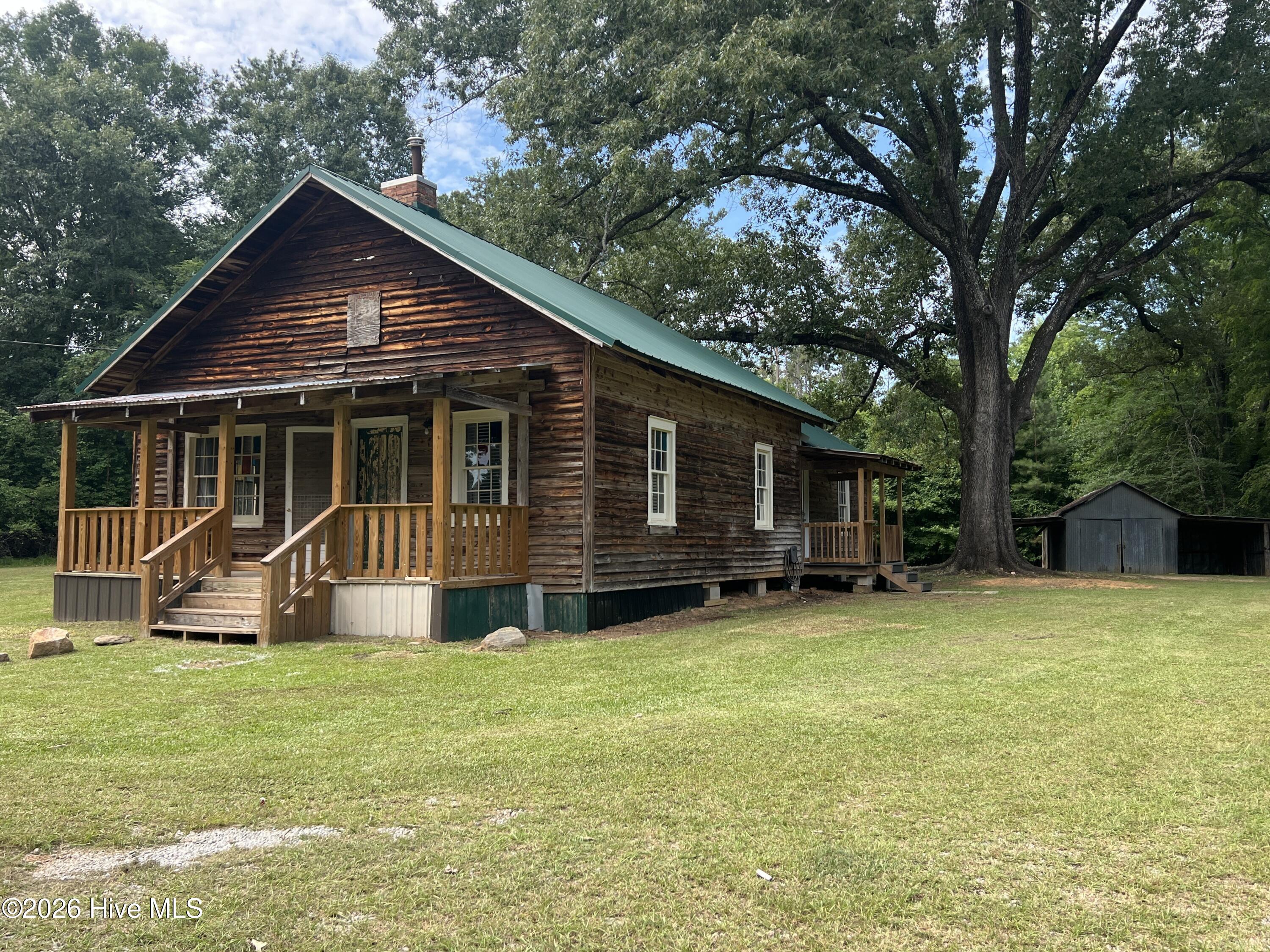 5527 Clay Hill Road Property Photo 1