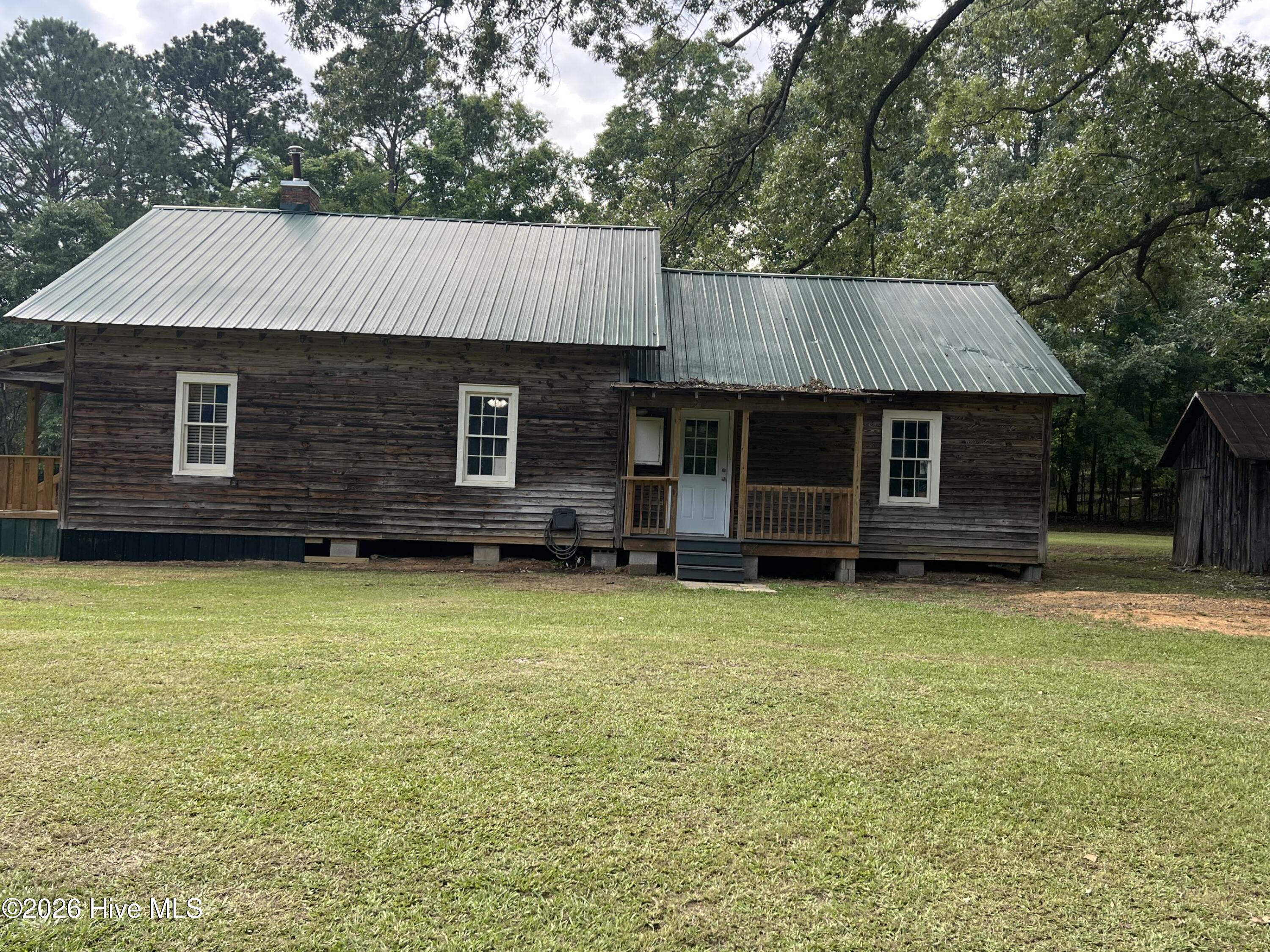 5527 Clay Hill Road Property Photo 4