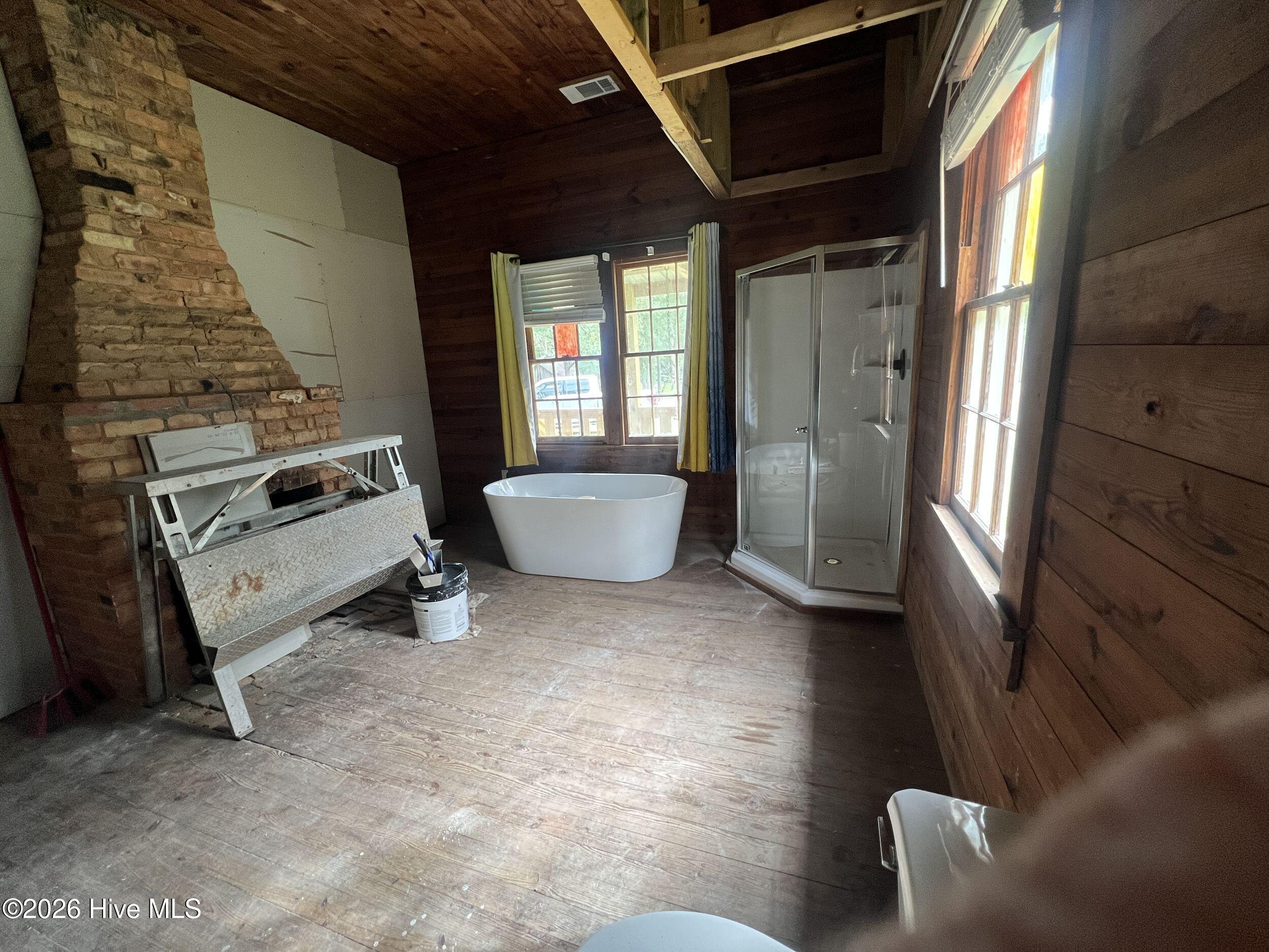 5527 Clay Hill Road Property Photo 9