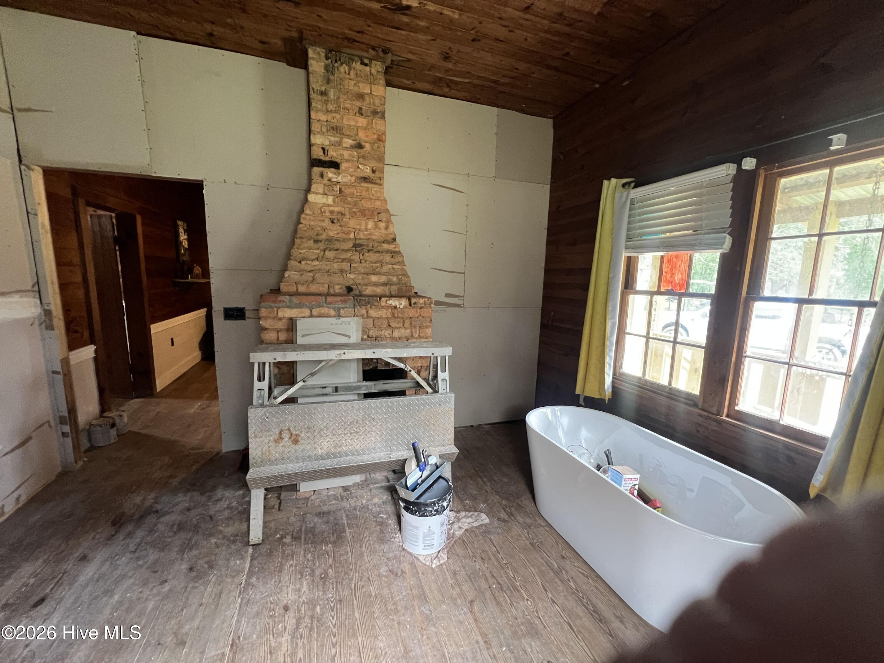 5527 Clay Hill Road Property Photo 11