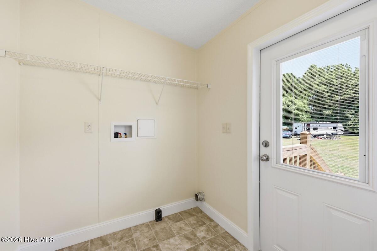 211 Arbor Drive Property Photo 32