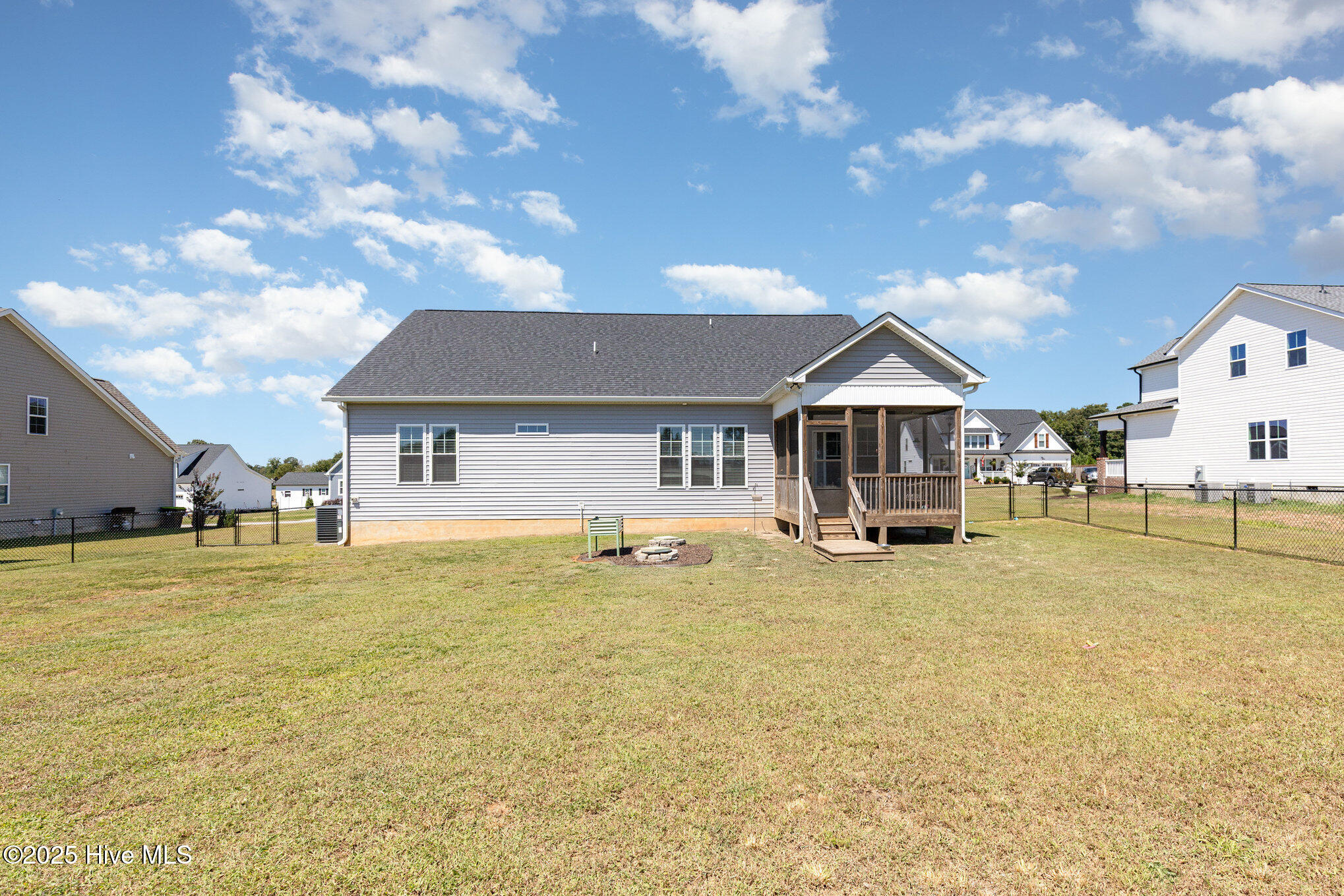 183 Noramac Court Property Photo 20