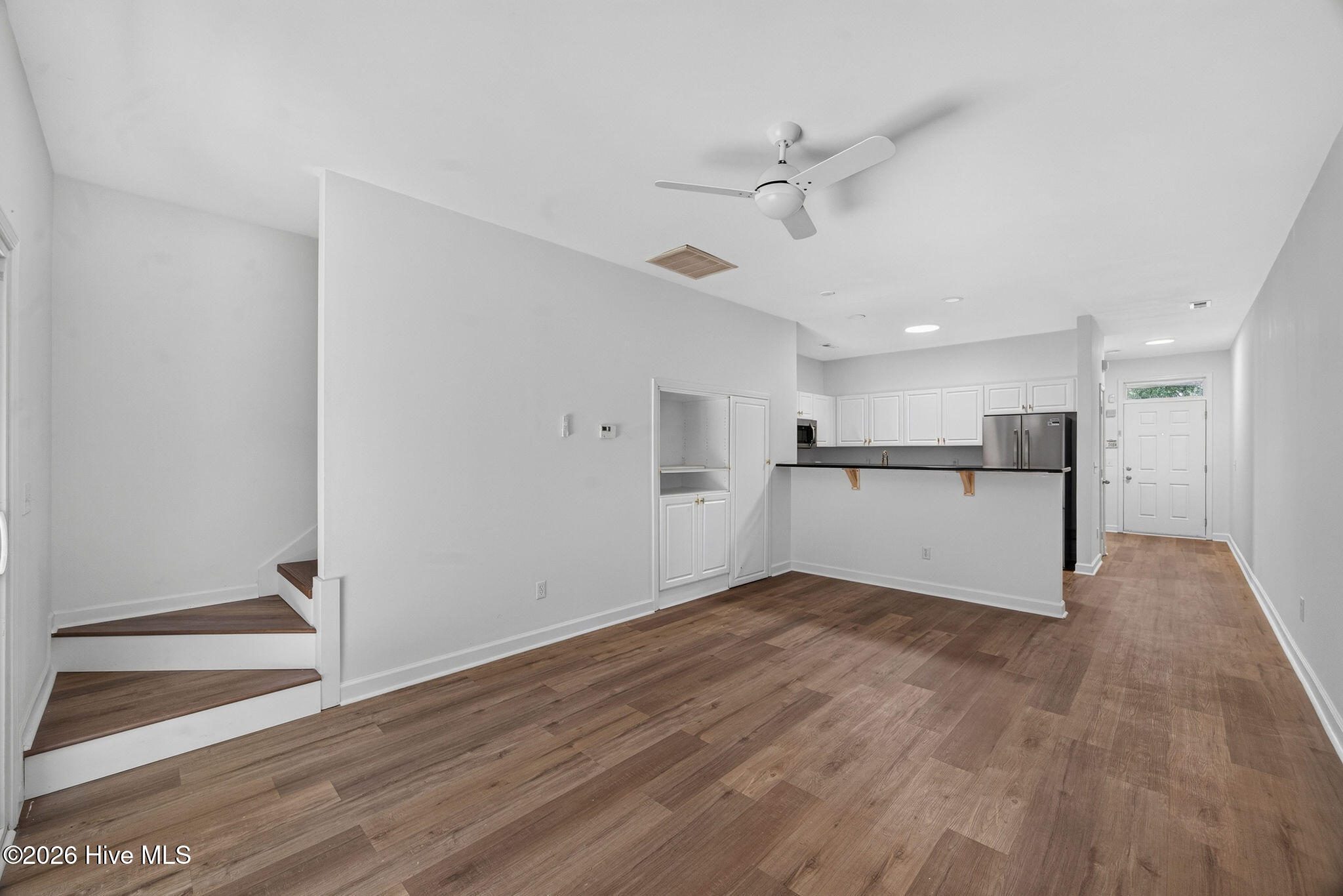 993 Downey Branch Lane Property Photo 3